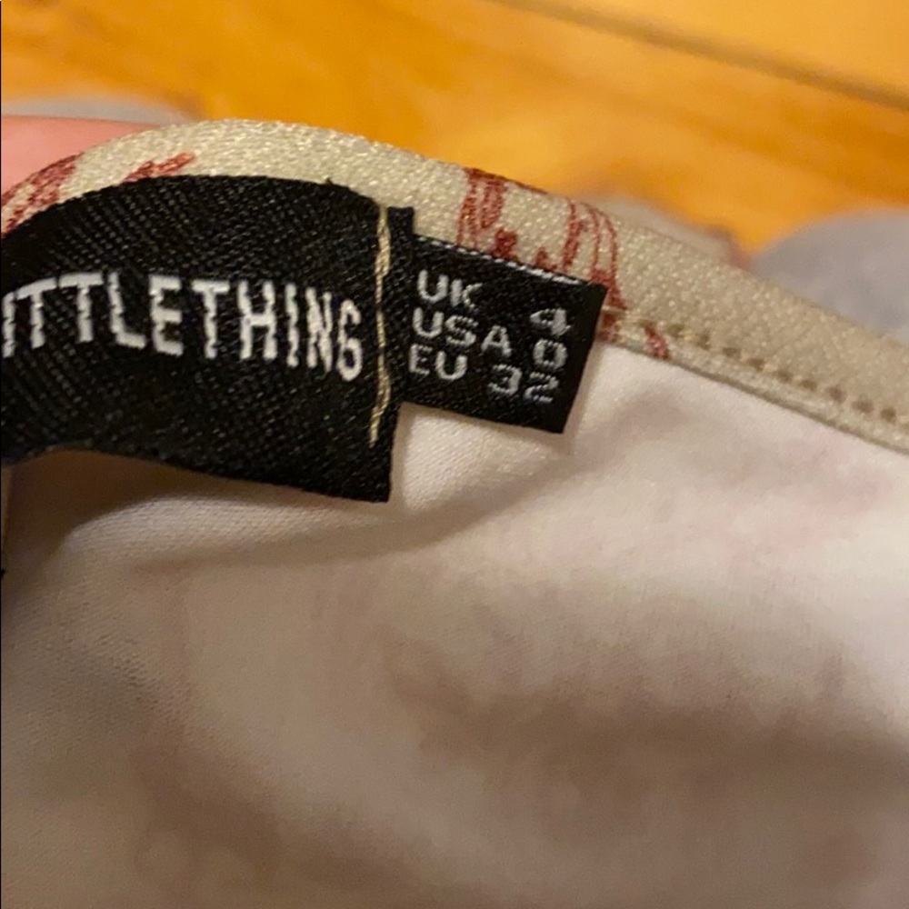 NWT Pretty Little Thing Square Neck Bodysuit - Picture 4 of 4